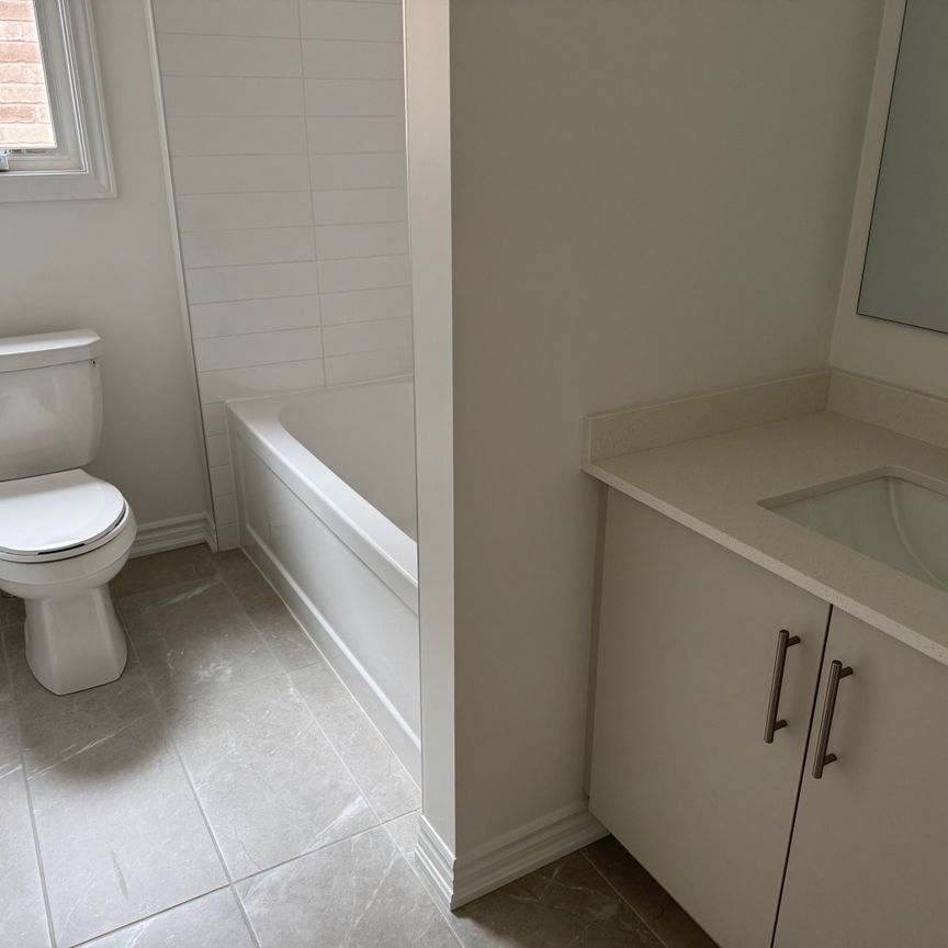 For Lease - 1583 Savoline Boulevard, Milton, Ontario - Photo 1