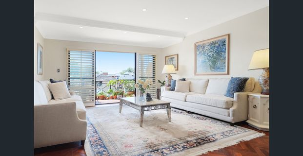 Oversized Village Apartment with Rooftop Terrace - Photo 1