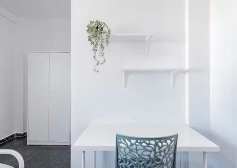 Carrer del Mestre Alberto Luz, Valencia, Valencian Community 46035