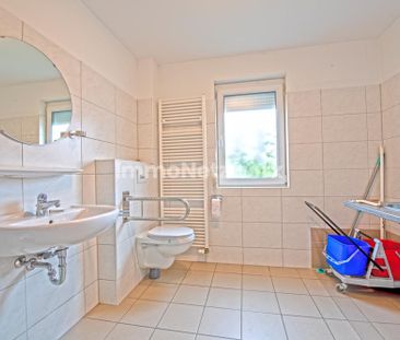 Moderne 3-Zimmer-Erdgeschosswohnung mit Einbauküche und Garten in S... - Photo 6