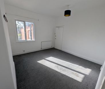 4 bedroom terraced house to rent - Photo 1