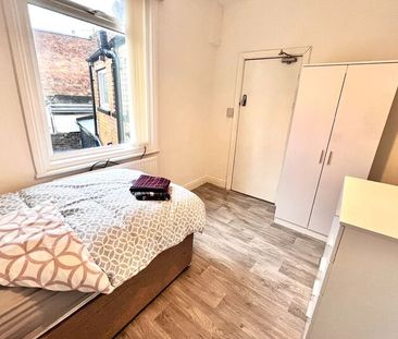 Room 2, 12 Columbus Ravine, Scarborough - Photo 4