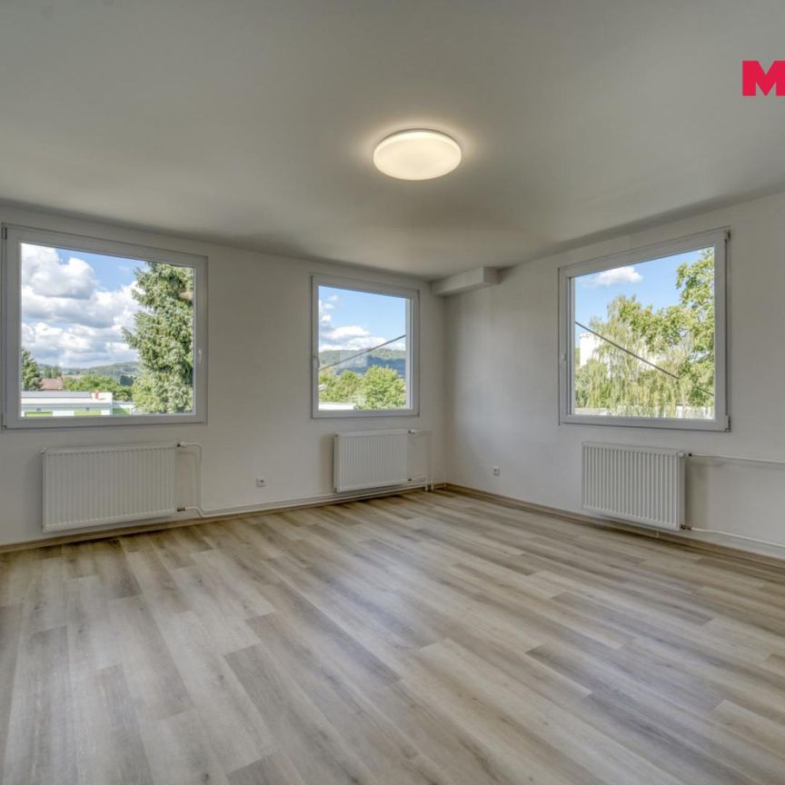 Pronájem bytu 2+kk 53 m², V Drahelinkách 124, Sušice II - Photo 1