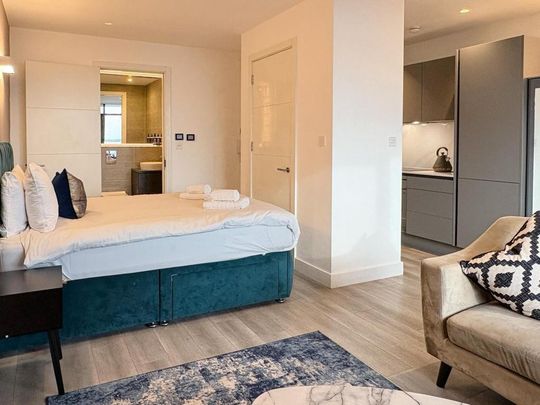 Studio to rent - Photo 1