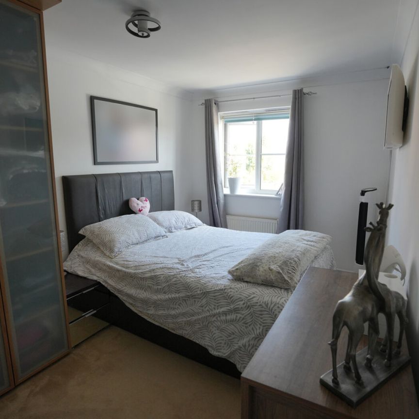 3 bedroom House - Gorseway, Hatfield - Photo 1