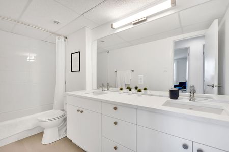 25 Woodridge Crescent, Bayshore - Belltown, Ottawa, ON - Photo 2