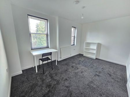 2 Bed Student Accommodation - Photo 4