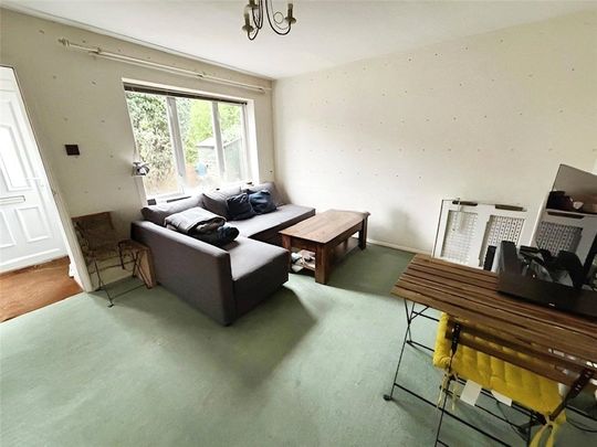 Camilla Close, Sunbury-on-Thames, Surrey, TW16 7PZ - Photo 1