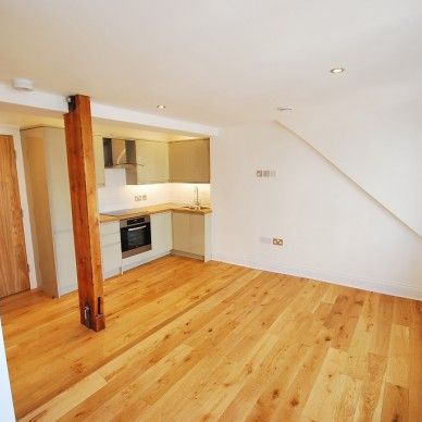 1 Bed - Grainger Street, Newcastle Upon Tyne - Photo 1