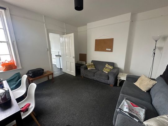 Room in a Shared Flat, Rock Street, BN2 - Photo 1