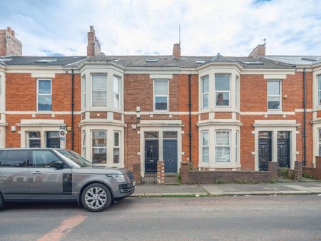 3 bedroom flat to rent - Photo 4