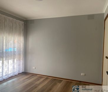 Prime Location Family Home - Photo 5