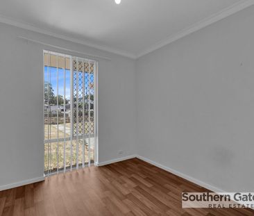 3x1 HOME IN CONVENIENT LOCATION - Photo 1