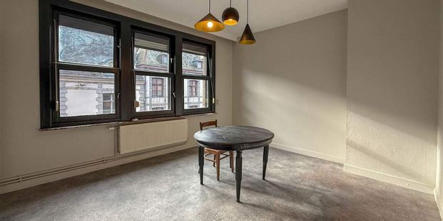 Appartement te huur in Tournai voor € 790 met 3 slaapkamers - Photo 1