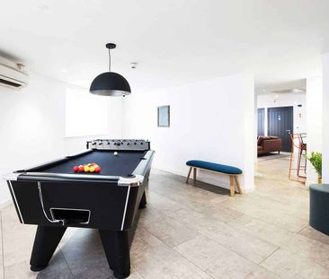 Large Standard Double Ensuite - Photo 4