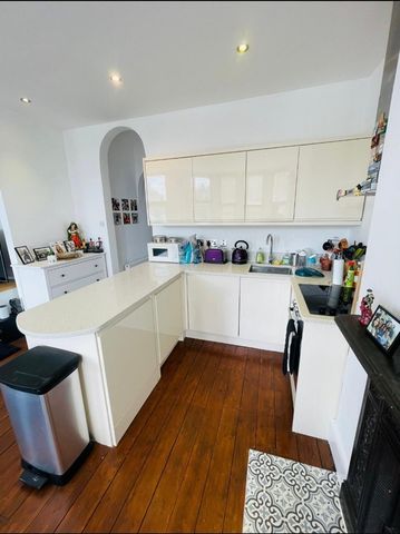 2 Bed Flat, Holmesdale Road, SE25 - Photo 2