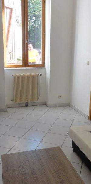 Location Appartement 2 pièces 35m² LE CREUSOT 71200 - Photo 1