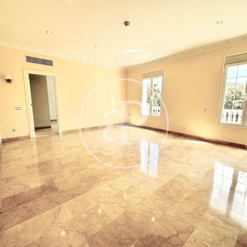 House for rent in Bendinat - Photo 1