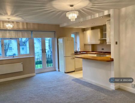 2 bedroom flat to rent - Photo 5