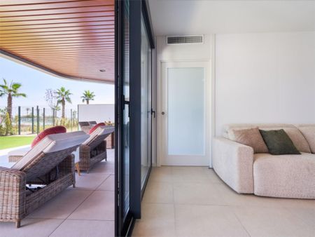 Piso de alquiler en Avenida Mar de Alborán, 15, Los Álamos - Photo 4