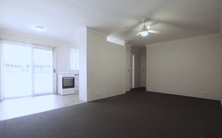 2 Bedroom Unit in Ambervale &excl;&excl;&excl; - Photo 5