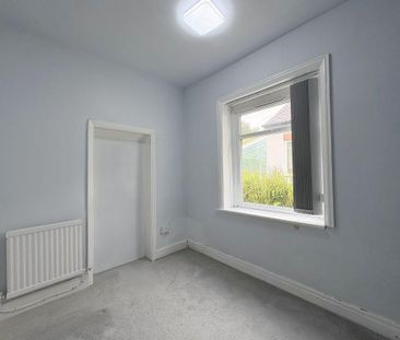 2 bedroom detached bungalow to rent - Photo 3