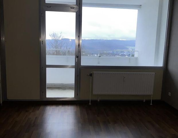 Schöne Wohnung zum kleinen Preis, 2 Zimmer mit Balkon - Foto 1