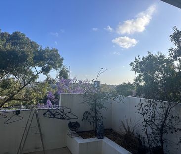 Highgate Hill - Photo 6