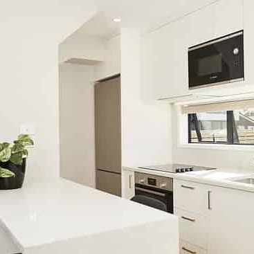 Stylish Two-Bedroom Unfurnished Townhouse - Photo 1