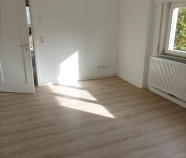 TOP: Schöne, helle, 2-Zi.-Wohnung in ruhiger Wohnlage, EBK, Terrass... - Photo 6