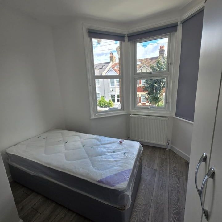 Room in a Shared House, Corsehill St, SW16 - Photo 1