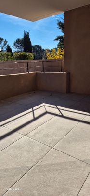 Appartement T3 - VILLENEUVE LES AVIGNON, - Photo 1