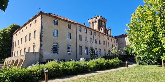 Appartement T2 dans résidence Le Prieuré à Blesle - Photo 3