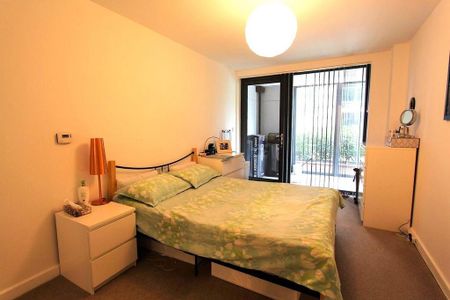 1 bedroom flat to rent - Photo 2