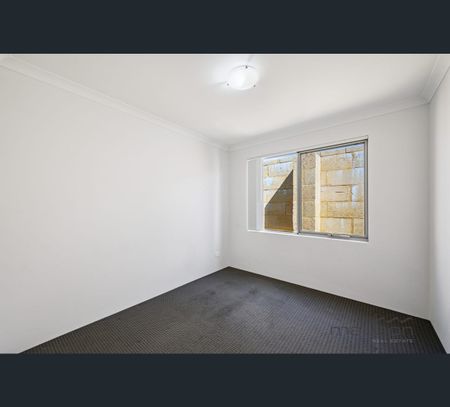49 Cedarleaf Entrance, Treeby, WA 6164 - Photo 3