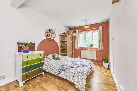 Redlands Way, London, SW2 - Photo 4