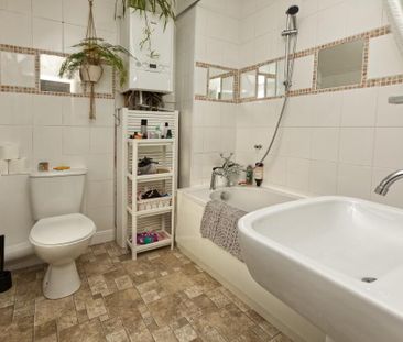 41 Railwayview Street, Bangor, BT20 3BY - Photo 2