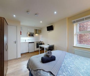 Studio to rent - Photo 6