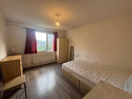Room in a Shared Flat, Tufnell Court, E3 - Photo 1