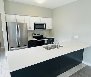 For Lease - 942 Robert Ferrie Drive, Kitchener, Ontario - Photo 6