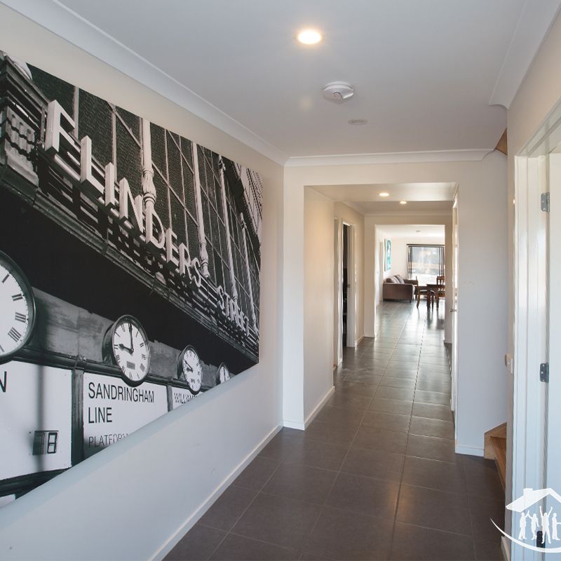 10 Chablis Court, WAURN PONDS VIC 3216 - Photo 1