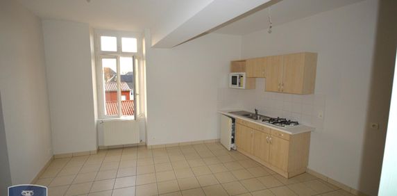 Location Appartement 3 pièces 46m² CHOLET 49300 - Photo 2