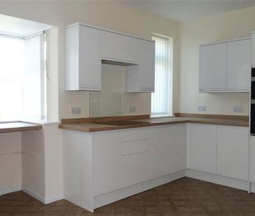 4 bedroom house to rent - Photo 2