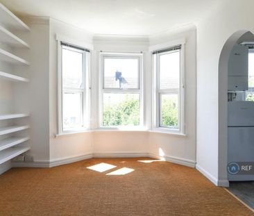 2 bedroom maisonette to rent - Photo 4