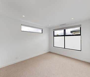 4 Bedroom Wonder! - Photo 2