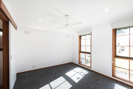 18 Moore Street, Brighton East VIC 3187 - House For Rent | Domain - Photo 3