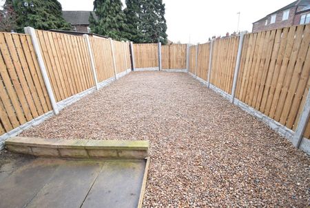 Highfield Rise, Wakefield - Photo 2
