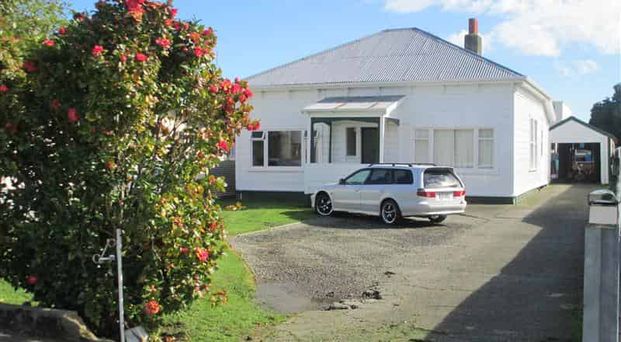 Student Rental - Five Bedrooms - Ferguson Street - Photo 1