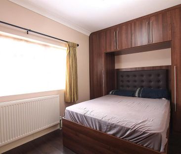 4 bedroom terraced house to rent - Photo 6