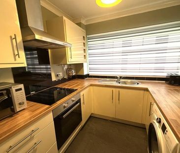 2 Bedroom Apartment To Let - Photo 5